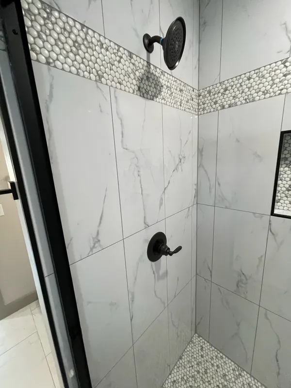 Shower with marble-look tile