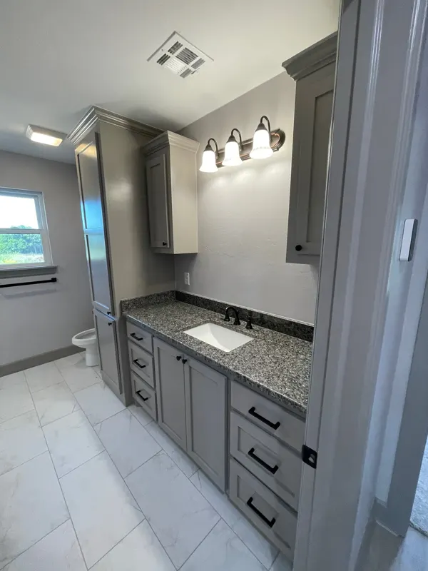 Bathroom vanity with granite top