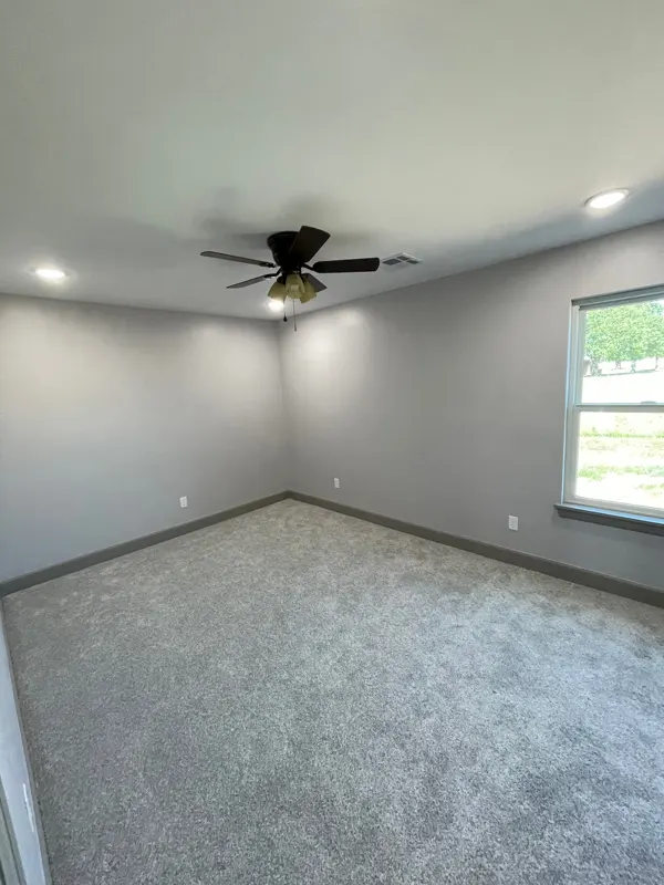 Bedroom with ceiling fan